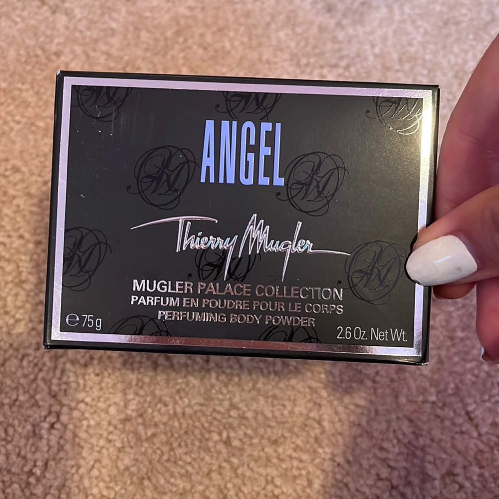 Angel perfuming body powder